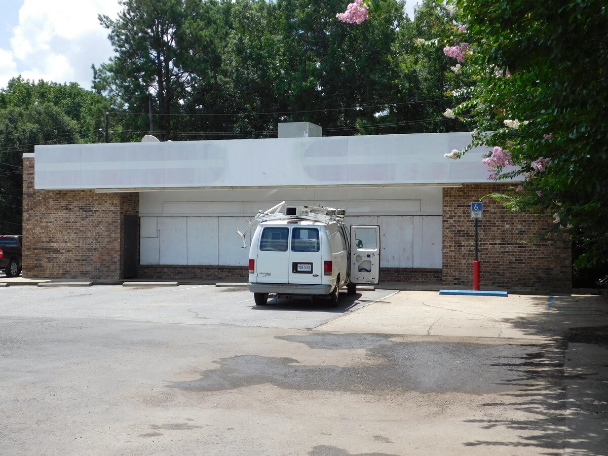 2101 Bert Kouns Industrial Loop, Shreveport, LA 71118