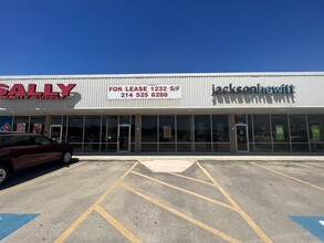 2321 N Main St, Liberty, TX for lease Building Photo- Image 2 of 3