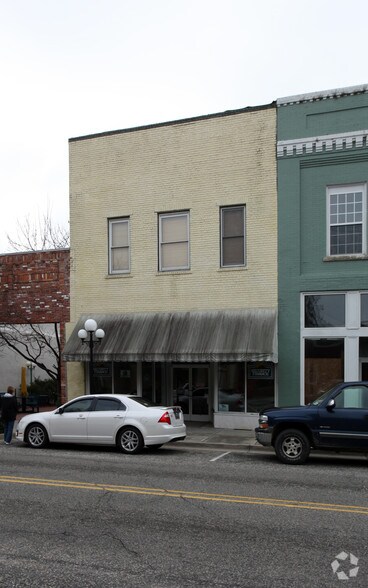 218 E Main St, Bennettsville, SC for sale - Primary Photo - Image 1 of 1