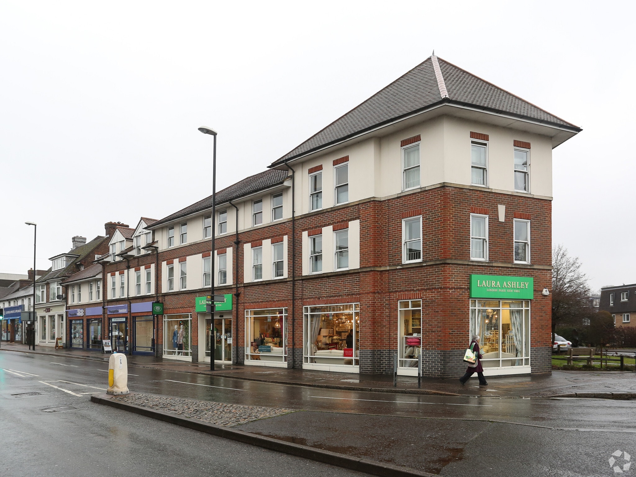 2-8 South Rd, Haywards Heath for lease Primary Photo- Image 1 of 5
