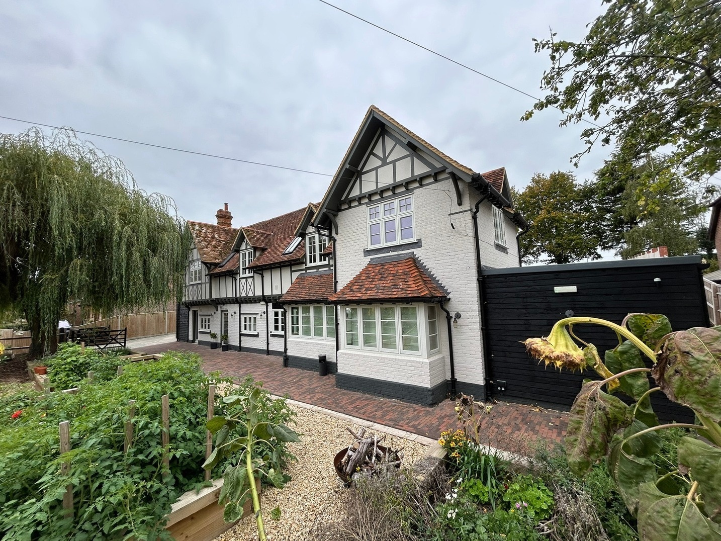 Winterbourne Rd, Newbury for sale Primary Photo- Image 1 of 10