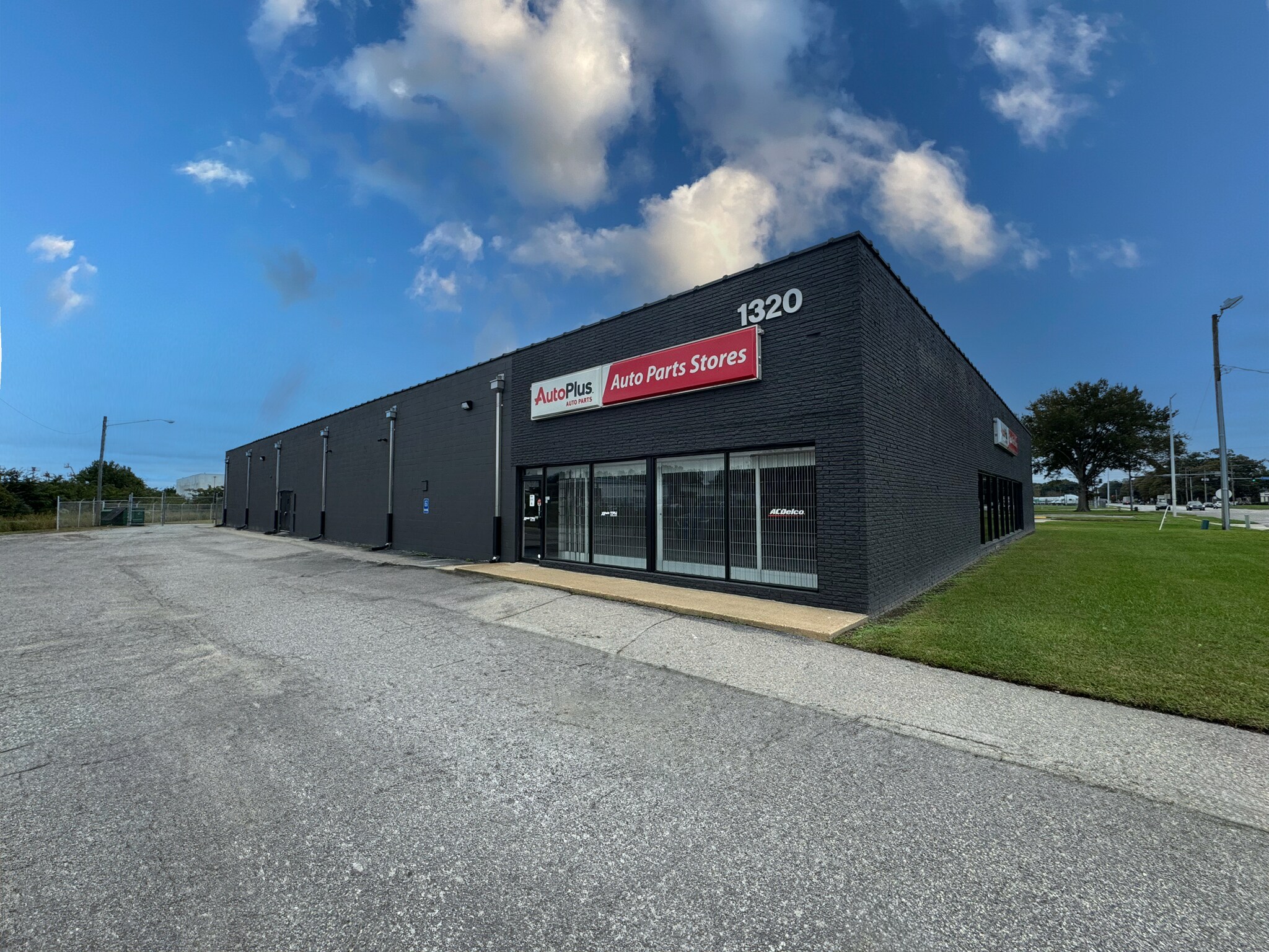 1320 Ingleside Rd, Norfolk, VA for sale Building Photo- Image 1 of 1