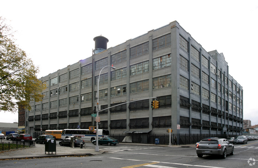 544-560 Park Ave, Brooklyn, NY for lease - Building Photo - Image 3 of 27