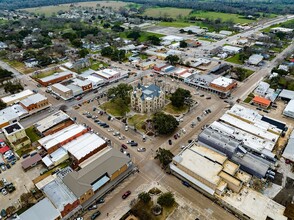 135 N Main St, La Grange, TX - aerial  map view - Image1