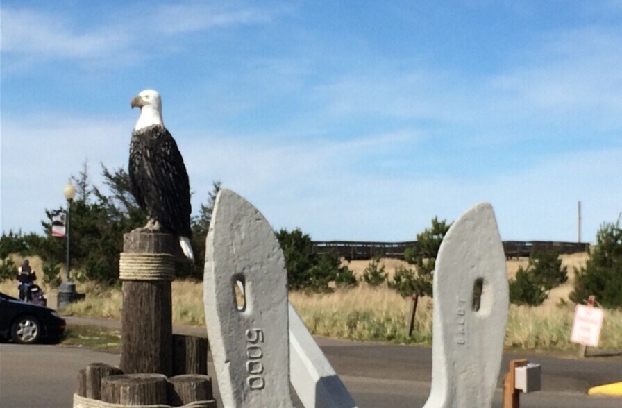 81-83 Sid Snyder Dr, Long Beach, WA for sale - Building Photo - Image 2 of 15