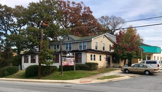 1909 Old Eastern Ave, Essex, MD for sale - Primary Photo - Image 1 of 1