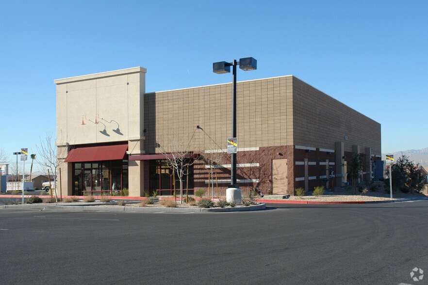 6520 E Lake Mead Blvd, Las Vegas, NV for lease - Building Photo - Image 2 of 6