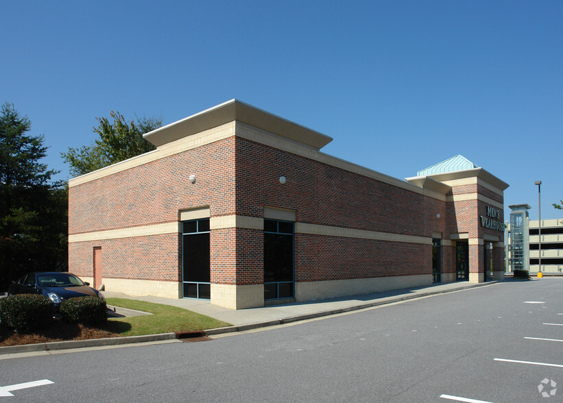 1121-1201 Hammond Dr, Atlanta, GA for lease - Building Photo - Image 3 of 6