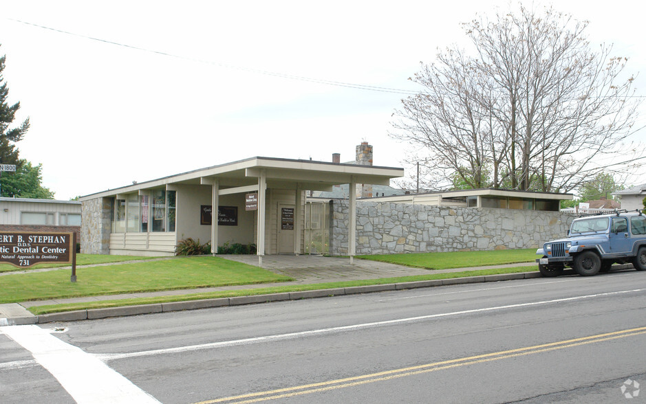 731 W Indiana Ave, Spokane, WA for sale - Primary Photo - Image 1 of 2