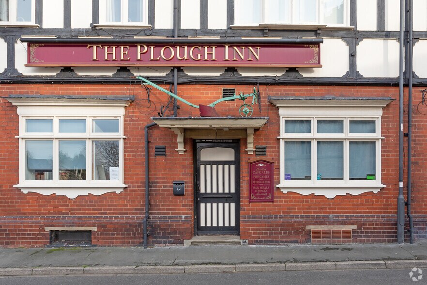 2 High St, Doncaster for sale - Building Photo - Image 1 of 25