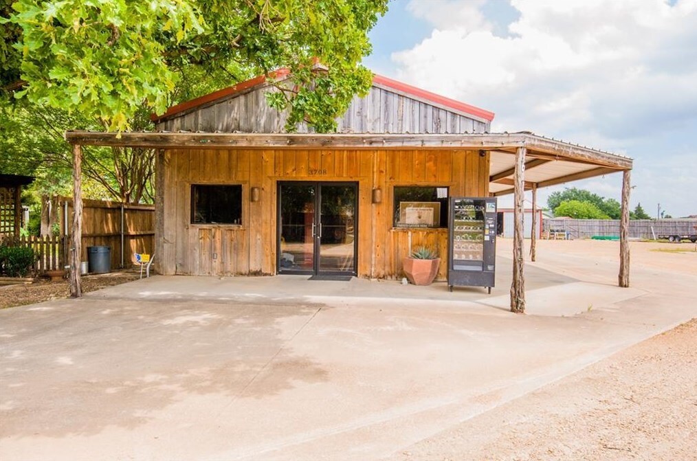 3710 N Highway 77, Waxahachie, TX for sale Primary Photo- Image 1 of 1