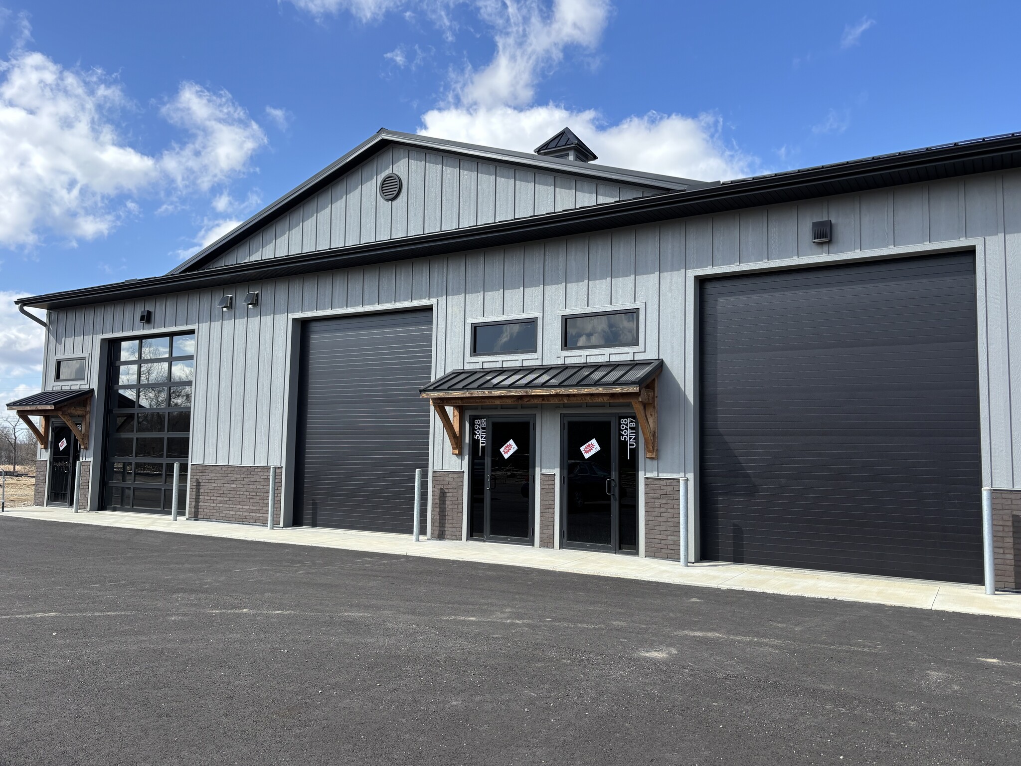 5698 Hudson Dr, Hudson, OH for sale Building Photo- Image 1 of 11