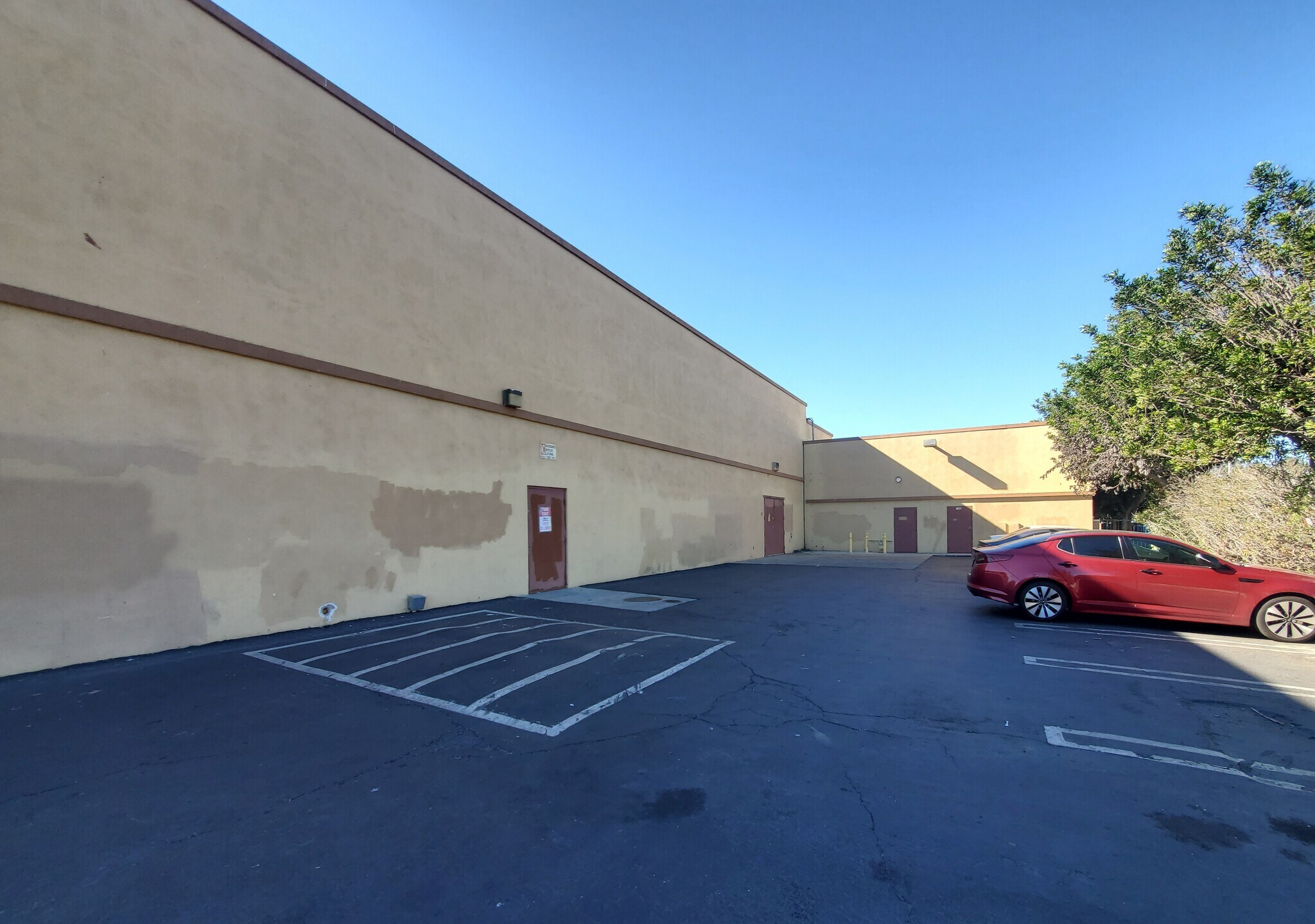 712944 N Ventura Rd, Oxnard, CA 93030 Fremont Square Shopping Center