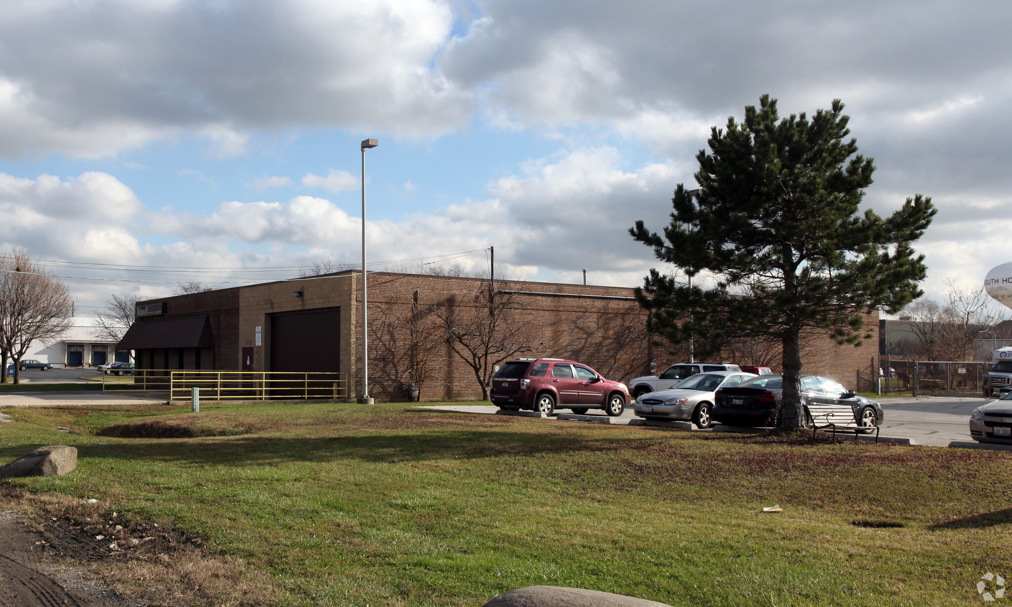 401 W Taft Dr, South Holland, IL for sale Primary Photo- Image 1 of 1