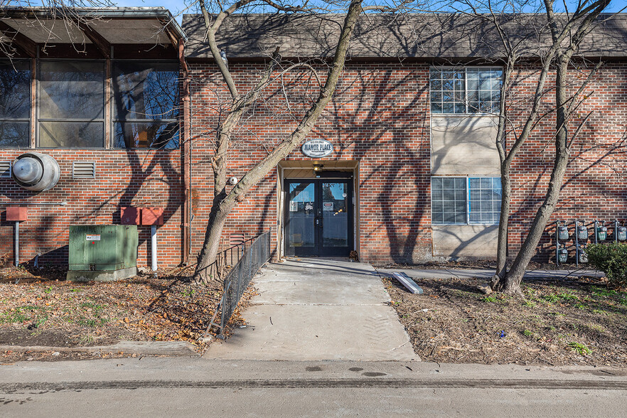 6016 Leavenworth Rd, Kansas City, KS for sale - Building Photo - Image 2 of 22