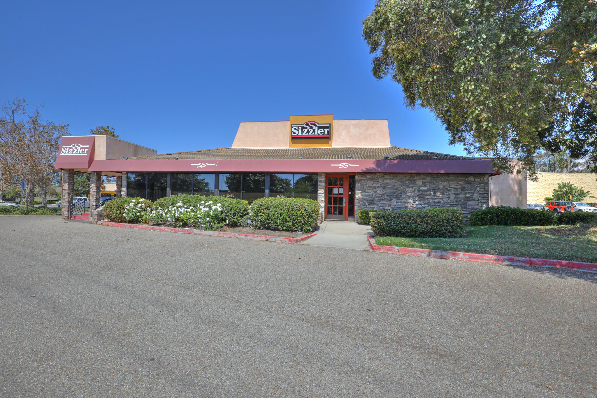 4001-4017 E Main St, Ventura, CA for sale Building Photo- Image 1 of 1