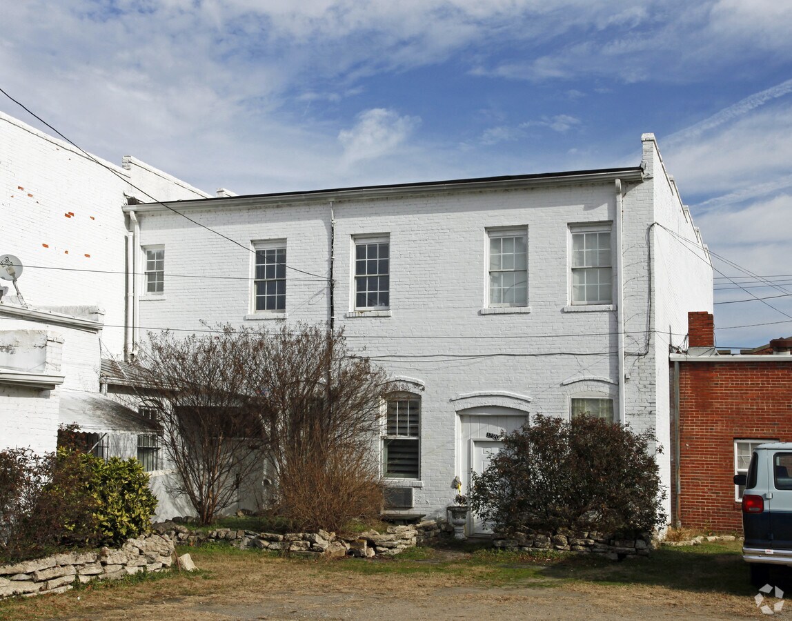 3211832120 S Main St, Boykins, VA 23827