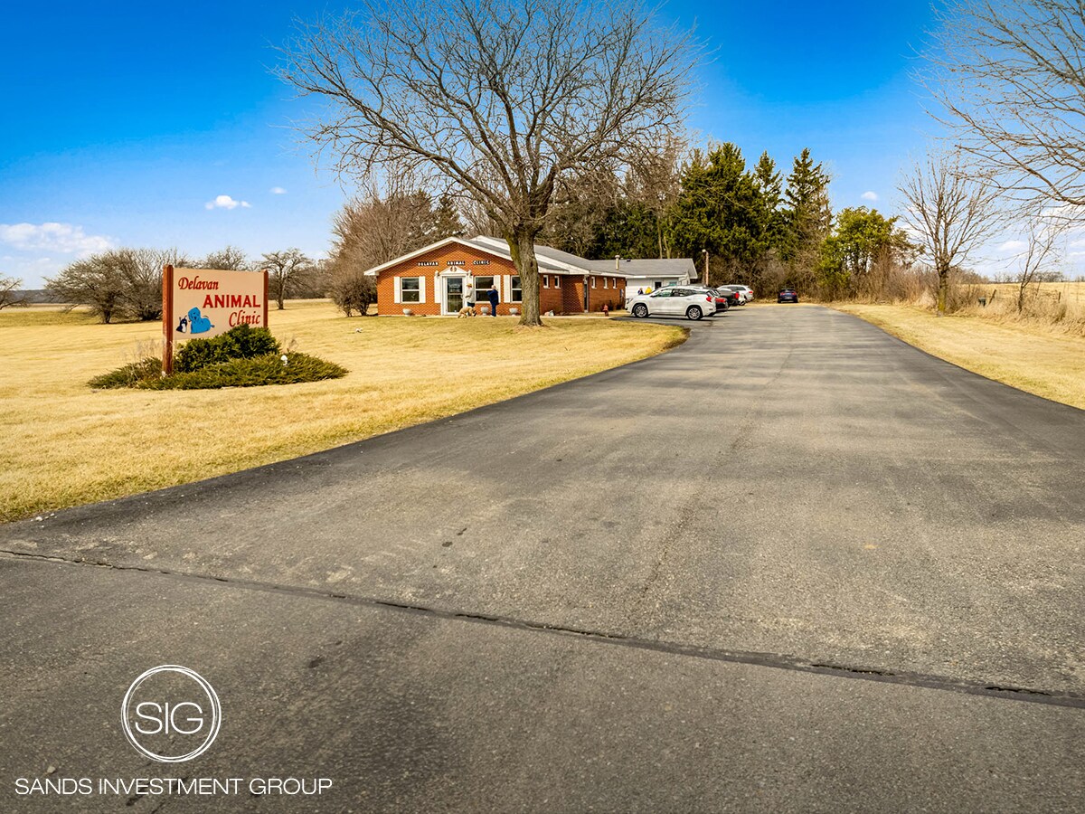 W7702 Highway 11, Delavan, WI for sale Primary Photo- Image 1 of 6