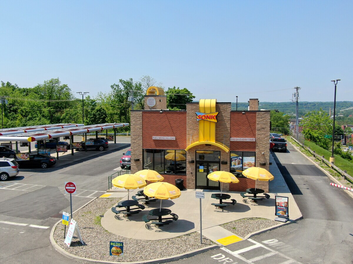 120 Hoosick St, Troy, NY 12180