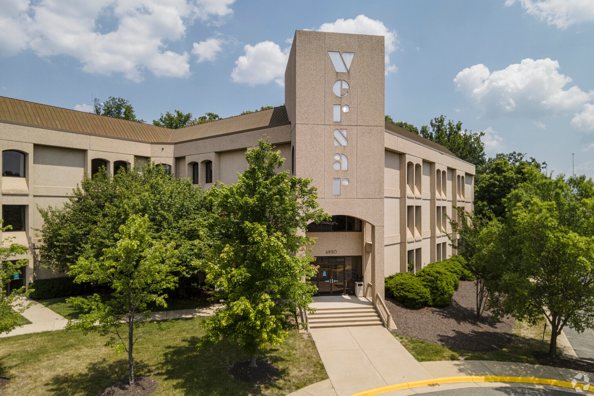 6850 Versar Ctr, Springfield, VA for lease Building Photo- Image 1 of 15