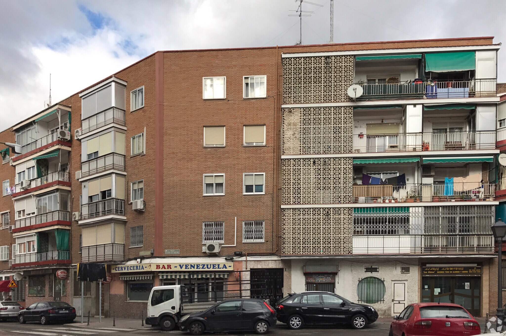 Calle de Sierra de Gredos, 28, Madrid, Madrid for sale Primary Photo- Image 1 of 1