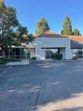 2045 40th Ave, Capitola, CA for lease Interior Photo- Image 1 of 5