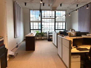 1 Design Center Pl, Boston, MA for lease Interior Photo- Image 2 of 3