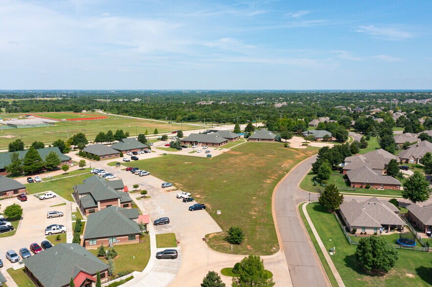 2852 N. Kelly Ave, Edmond, OK for sale - Aerial - Image 2 of 10