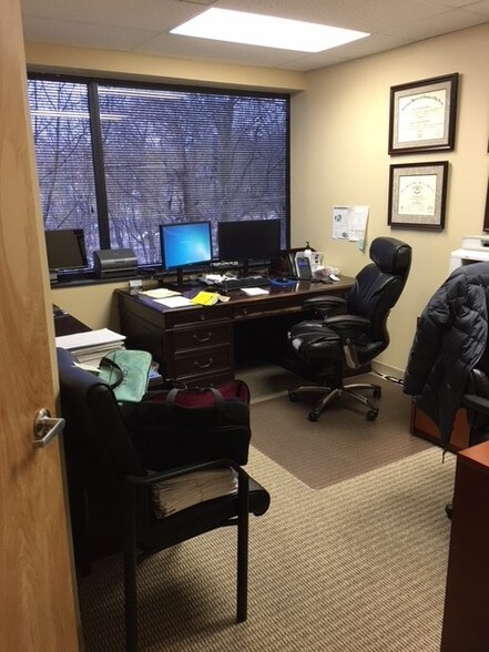 1086 Teaneck Rd Teaneck Nj 07666 Office Space For Lease