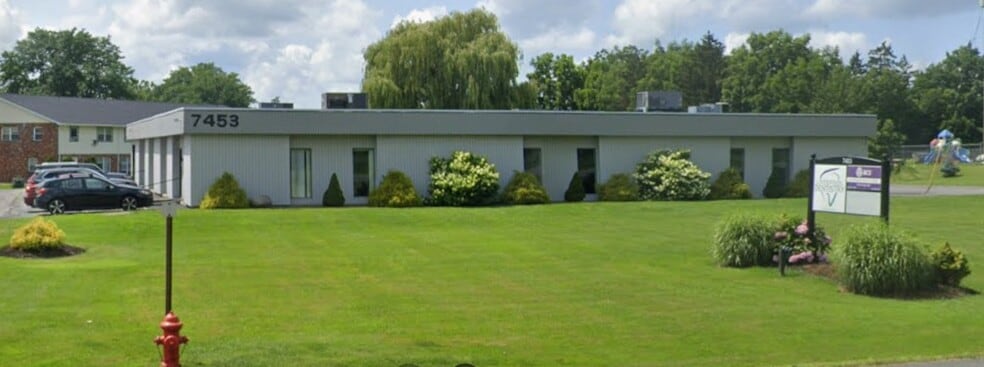7453 Morgan Rd, Liverpool, NY for sale - Building Photo - Image 1 of 9