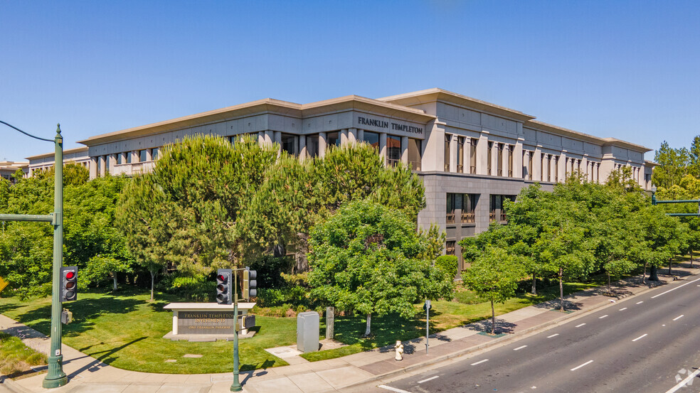 910 Park Pl, San Mateo, CA for lease - Primary Photo - Image 1 of 4