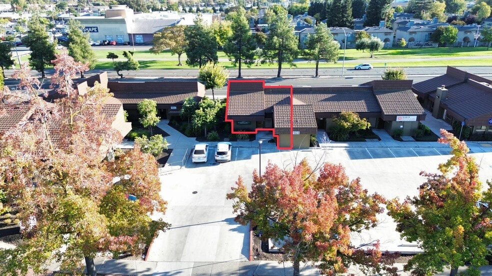1502 Saint Marks Plz, Stockton, CA for lease - Building Photo - Image 3 of 6