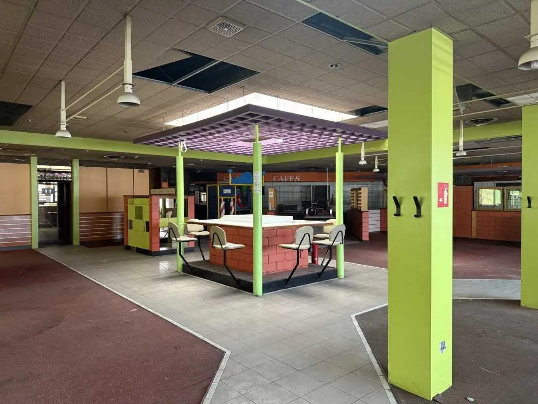 in Bordeaux for sale Building Photo- Image 1 of 1