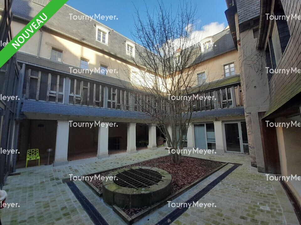 Office in Rennes for sale Building Photo- Image 1 of 5