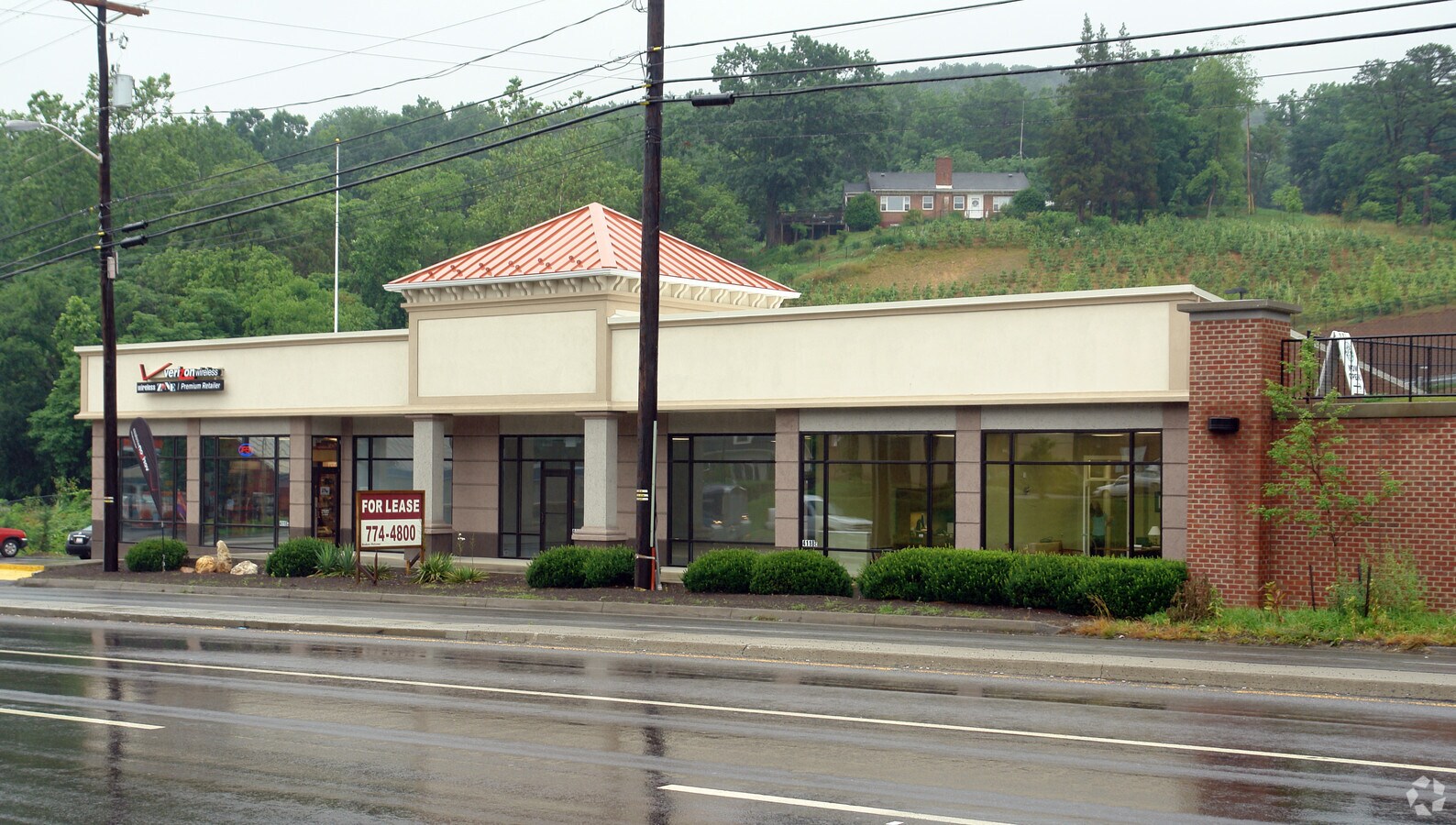 4118 Franklin Rd, Roanoke, VA 24014