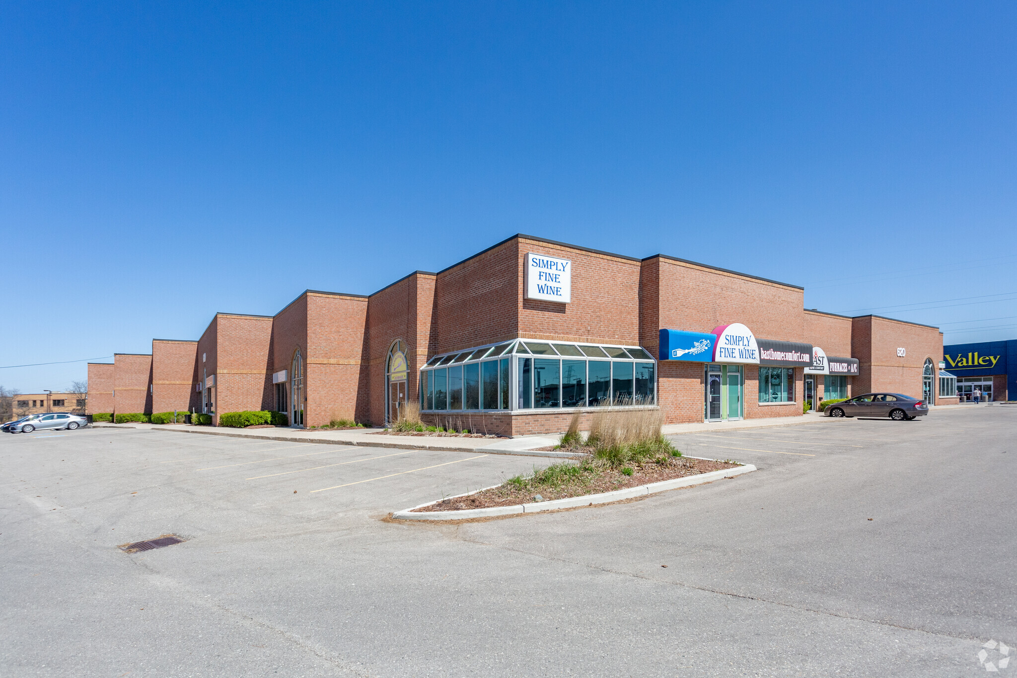 620 Davenport Rd, Waterloo, ON for lease Primary Photo- Image 1 of 6