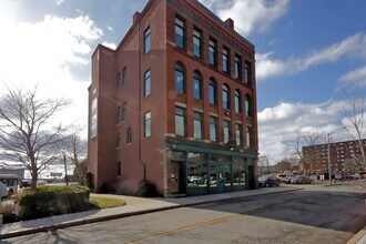 101 Jeremiah V Sullivan Dr, Fall River, MA for lease Interior Photo- Image 1 of 42