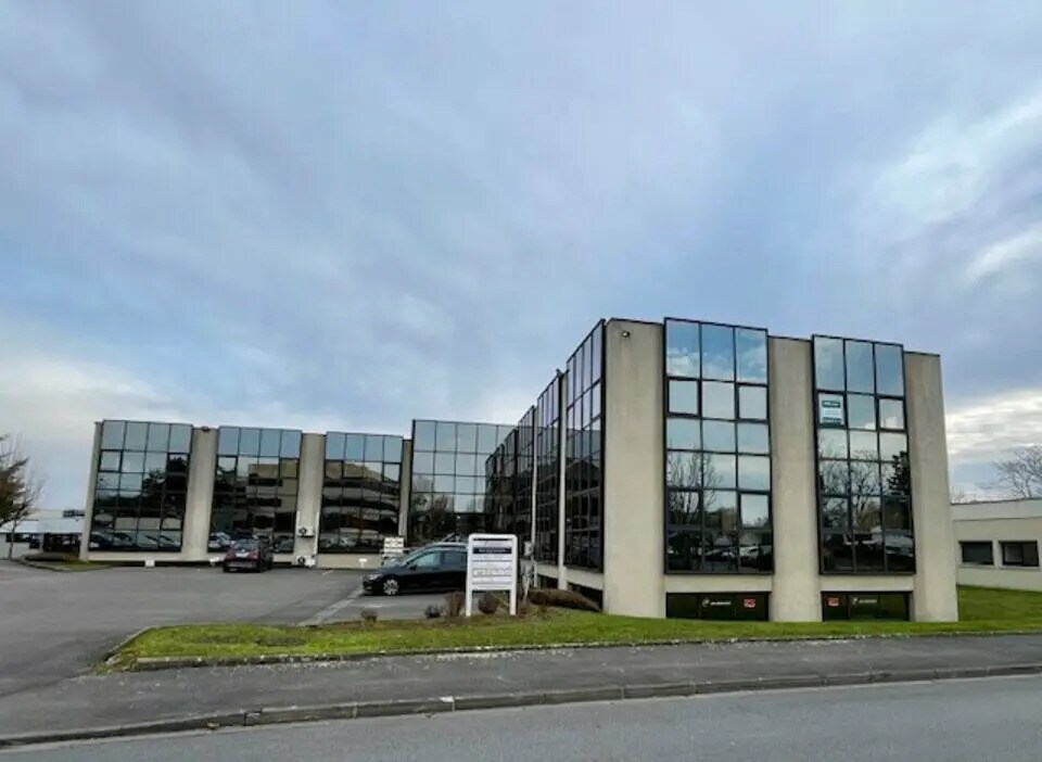 Office in Reims for lease Building Photo- Image 1 of 12