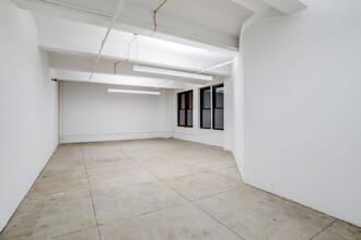 525 Seventh Ave, New York, NY for lease Interior Photo- Image 2 of 4