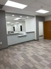 18699 N 67th Ave, Glendale, AZ for lease Interior Photo- Image 2 of 5