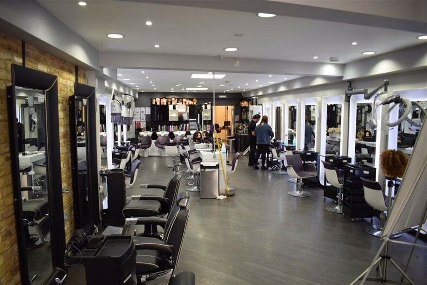 20-22 Forest Rd, Loughton for sale - Building Photo - Image 2 of 10