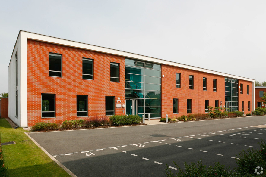 Northampton Rd, Manchester for sale - Primary Photo - Image 1 of 1