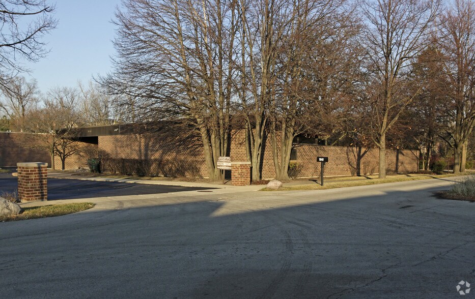 1640 Pleasant Ln, Glenview, IL for sale - Primary Photo - Image 1 of 1