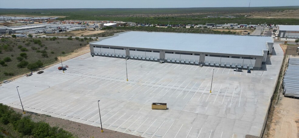 1105 Beltway Pky, Laredo, TX for lease - Aerial - Image 2 of 5