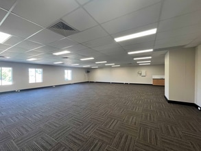 800 Albany Hwy, East Victoria Park for lease Interior Photo- Image 2 of 4