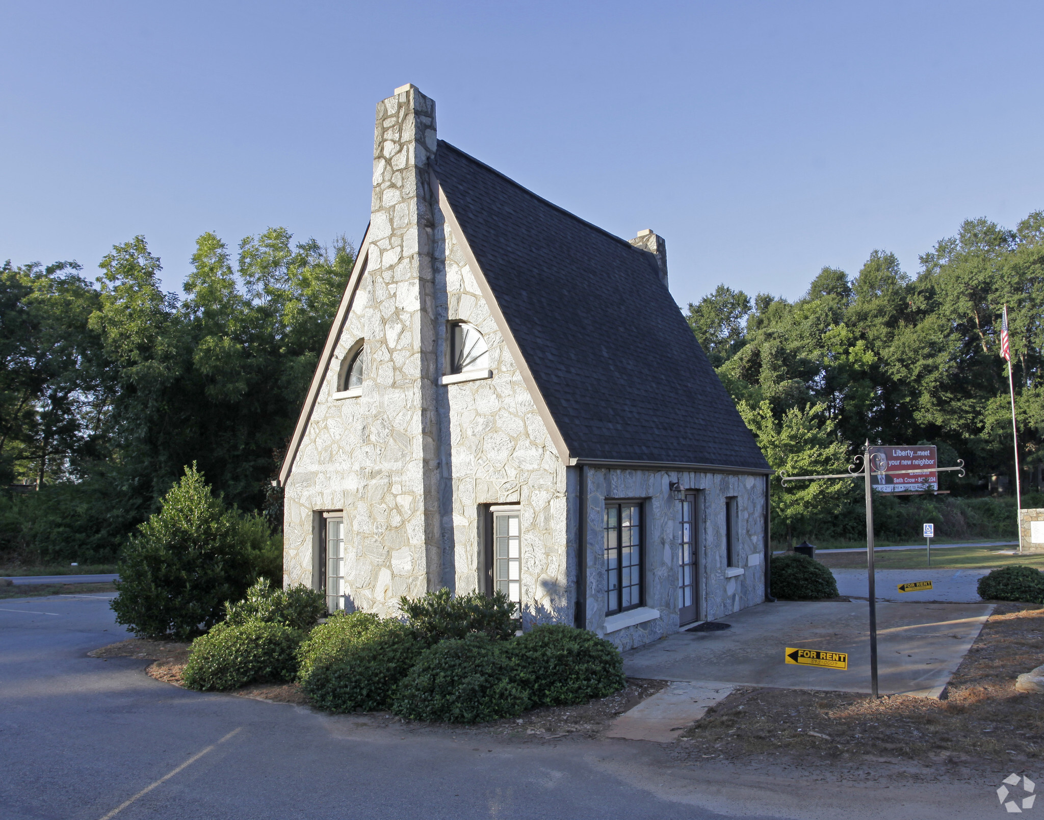 404 E Main St, Liberty, SC for sale Primary Photo- Image 1 of 1