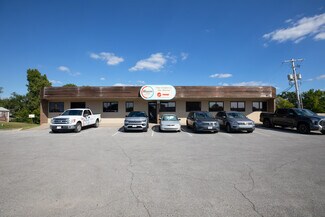 More details for 5725 Nieman Rd, Shawnee, KS - Office/Retail for Lease