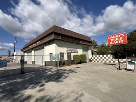 729 D St, Ramona CA - Automotive Property