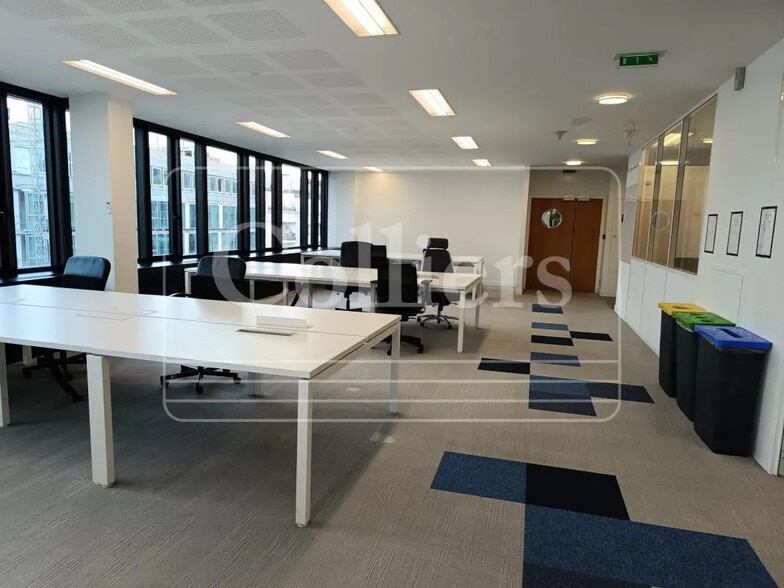 2-4 Rue Paul Vaillant-Couturier, Levallois-Perret for lease - Building Photo - Image 3 of 9