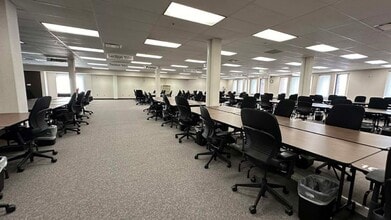 202 2nd St NE, Canton, OH for sale Interior Photo- Image 1 of 7